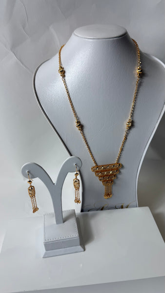 Choker necklace
