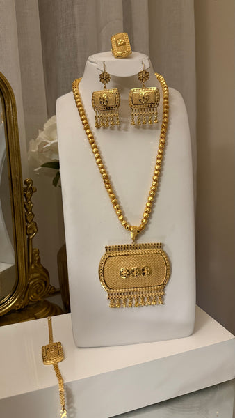 Gold Pleated Set