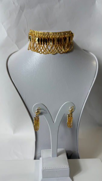 Choker necklace