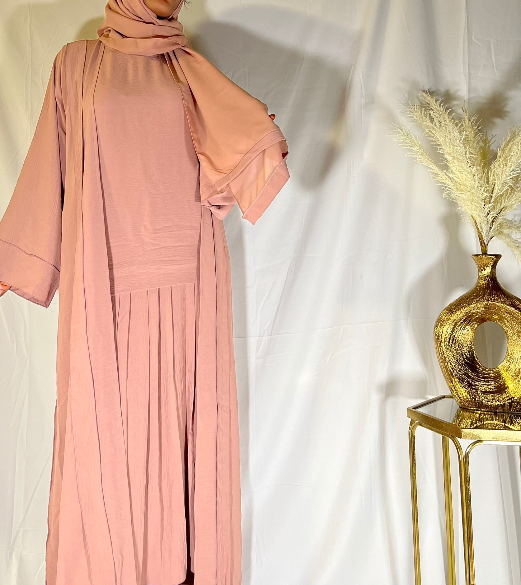 Pleated abaya on sale